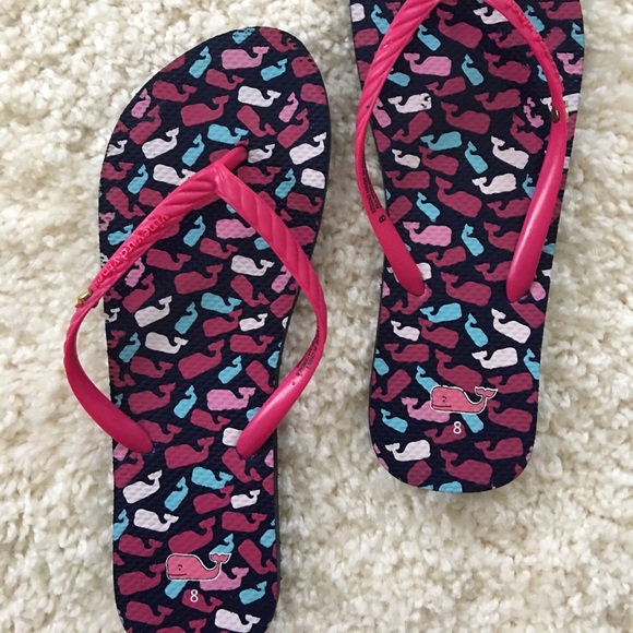 Vineyard Vines Shoes - Vineyard Vines flip flops